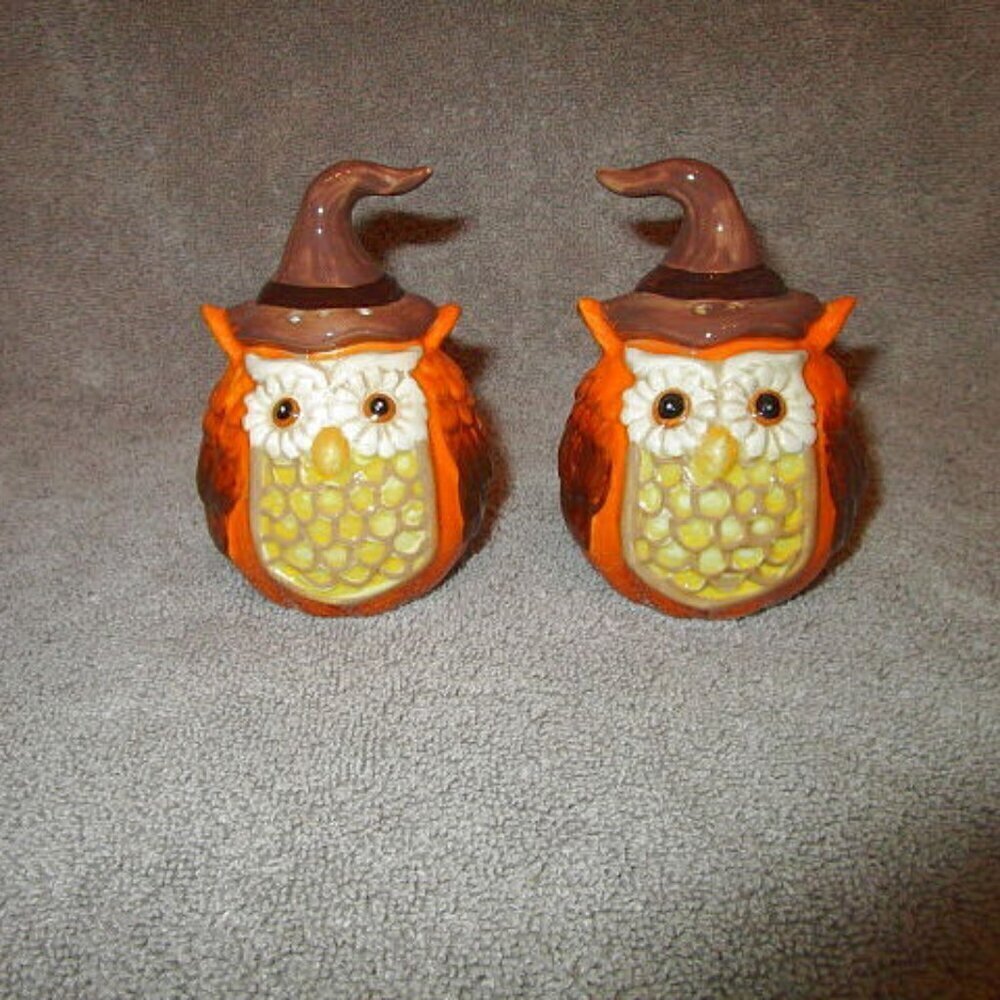 Halloween Owls Salt & Pepper Shakers Witchy Bird Boxed Vtg Cracker Barrel NOS